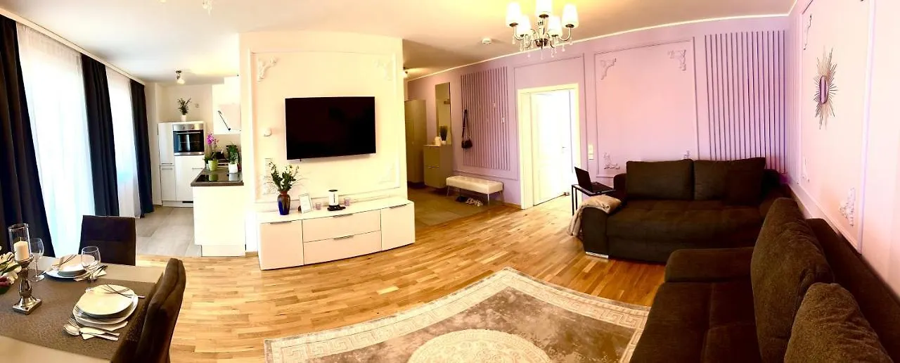 Leon Art Apartment Leipzig Germany